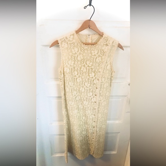Gay Gibson Dresses & Skirts - GORGEOUS VTG LATE ‘60s IVORY LACE SHEATH DRESS